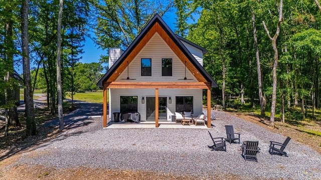 193 Sunshine Ln, Pangburn, AR 72121