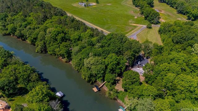 193 Sunshine Ln, Pangburn, AR 72121