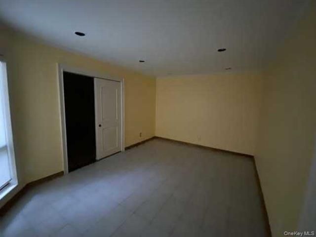 41 E View Court, Jericho, NY 11753