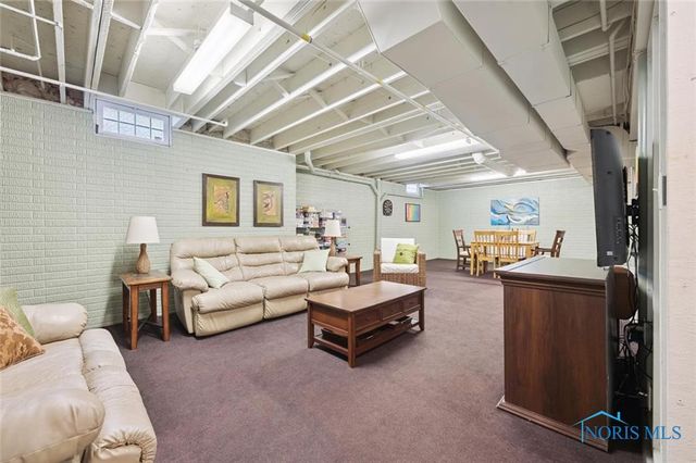 7951 Colony Oaks Drive, Toledo, OH 43617