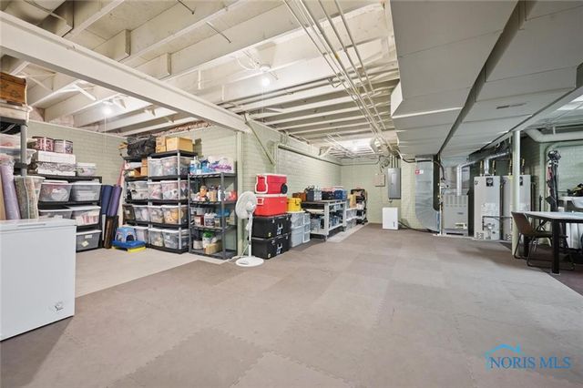 7951 Colony Oaks Drive, Toledo, OH 43617