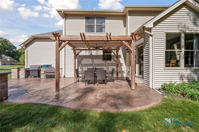 7951 Colony Oaks Drive, Toledo, OH 43617