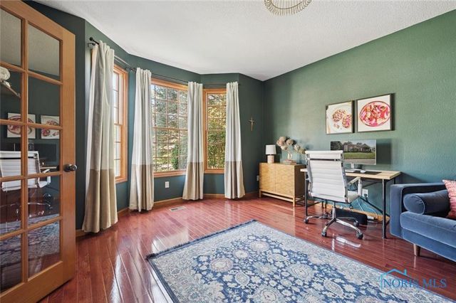 7951 Colony Oaks Drive, Toledo, OH 43617