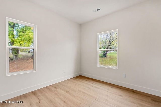 919 Turner St, Knoxville, TN 37917