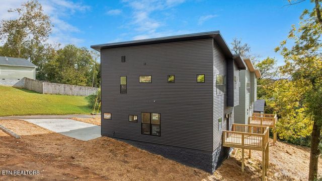 919 Turner St, Knoxville, TN 37917