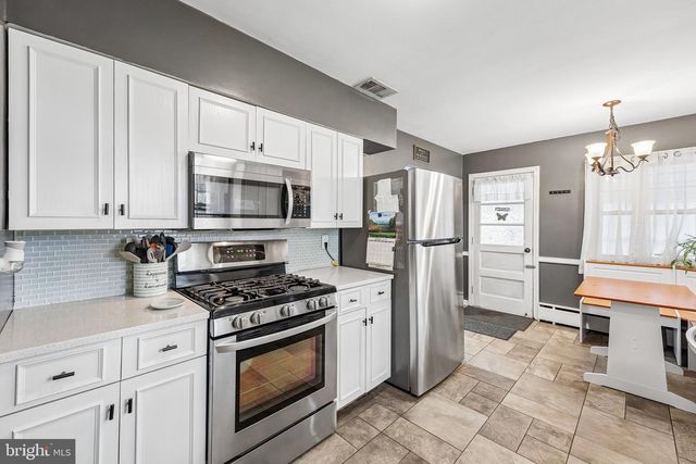 211 MARLBOROUGH AVE, Mount Ephraim, NJ 08059