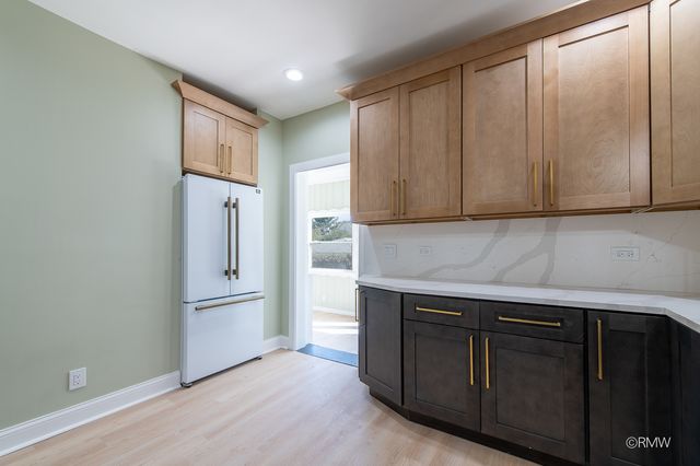 1227 Highland Avenue, Berwyn, IL 60402