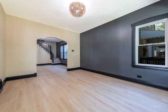 1227 Highland Avenue, Berwyn, IL 60402