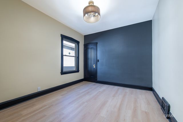 1227 Highland Avenue, Berwyn, IL 60402