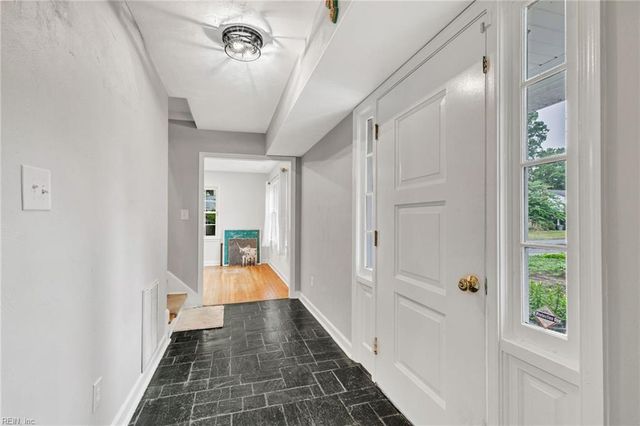 200 Antietam CT, Hampton, VA 23669