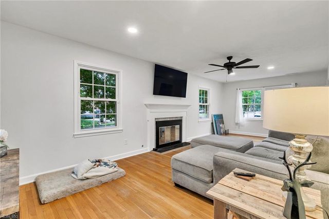 200 Antietam CT, Hampton, VA 23669