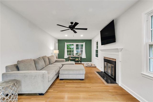 200 Antietam CT, Hampton, VA 23669
