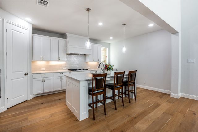 8468 Wembley, The Colony, TX 75056