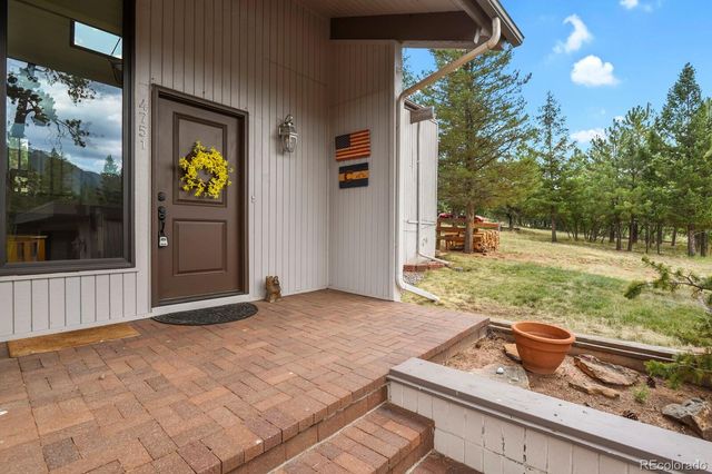 4751 Red Rock Drive, Larkspur, CO 80118