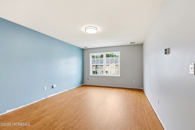 17 Stamford Hill Road, Lakewood, NJ 08701