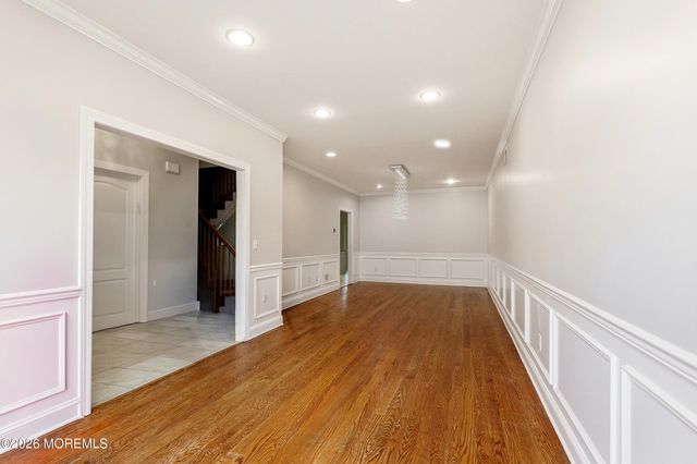 17 Stamford Hill Road, Lakewood, NJ 08701