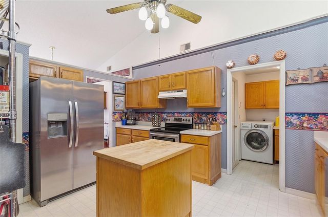 124 SEABEARN COURT, Orlando, FL 32824