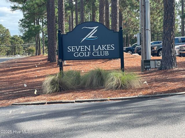 107 Devonshire Avenue W, West End, NC 27376