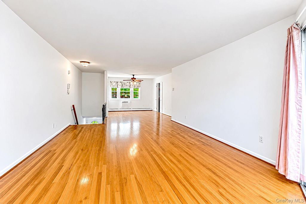 3221 Wilshire Lane 21E, Oakdale, NY 11769 — photo 3