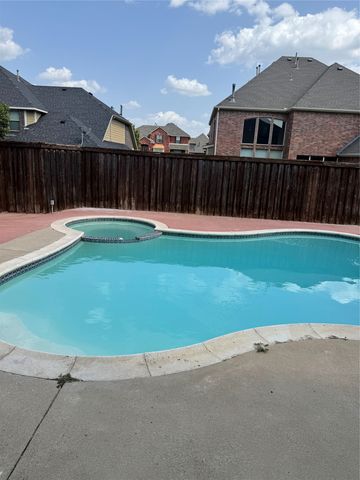 1510 Summit Ridge Drive, Garland, TX 75043