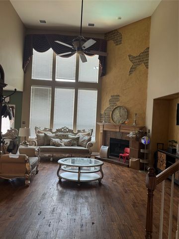 1510 Summit Ridge Drive, Garland, TX 75043