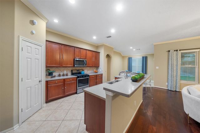 11 Gilmore Grove Place, The Woodlands, TX 77382