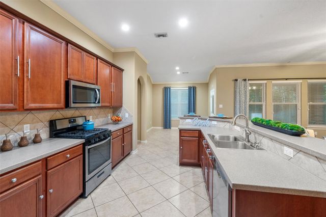11 Gilmore Grove Place, The Woodlands, TX 77382