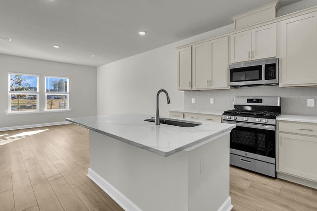 1069 Dusk Drive, Summerville, SC 29486