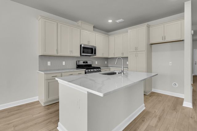 1069 Dusk Drive, Summerville, SC 29486