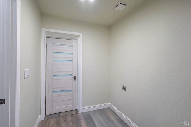 880 Knights Cir, Vallejo, CA 94591