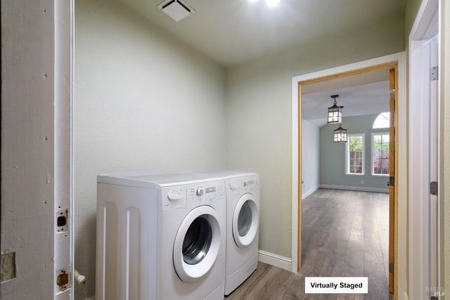 880 Knights Cir, Vallejo, CA 94591