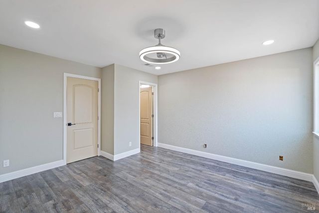 880 Knights Cir, Vallejo, CA 94591