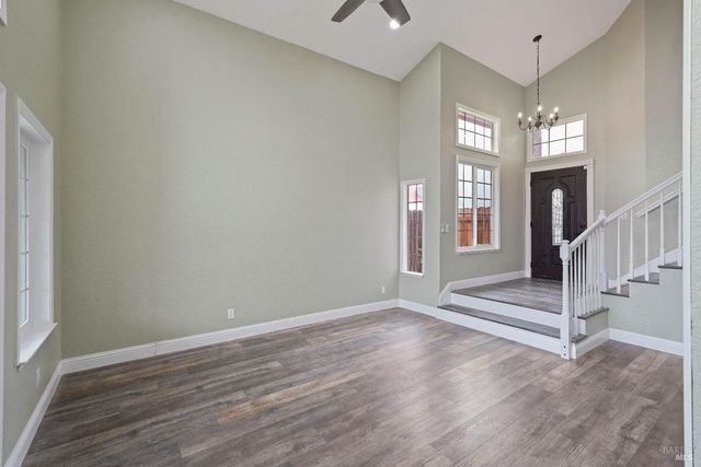 880 Knights Cir, Vallejo, CA 94591