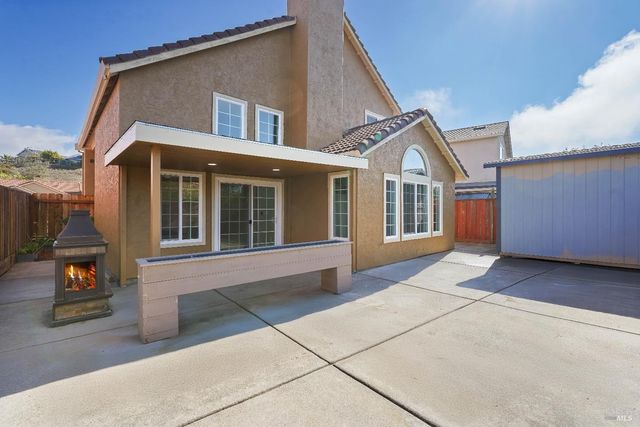 880 Knights Cir, Vallejo, CA 94591