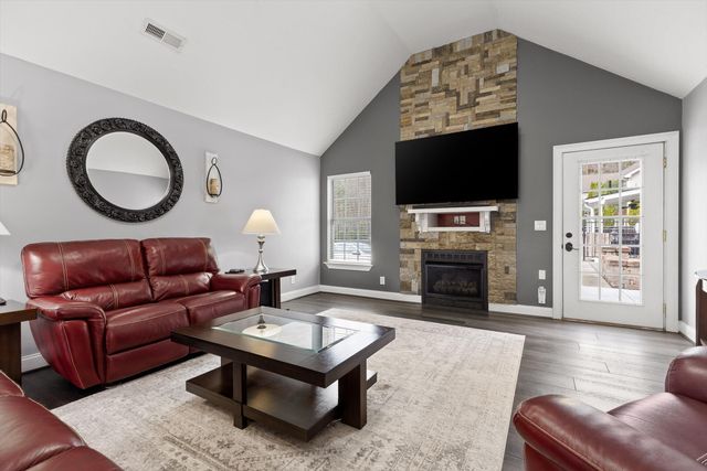 97 Valley Glen, Trenton, GA 30752