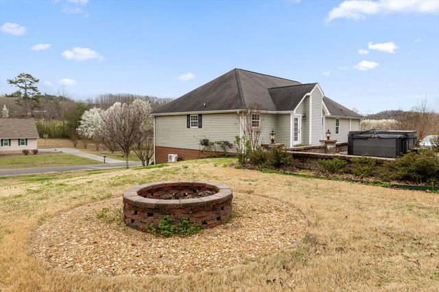 97 Valley Glen, Trenton, GA 30752