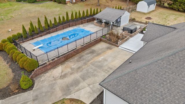 97 Valley Glen, Trenton, GA 30752