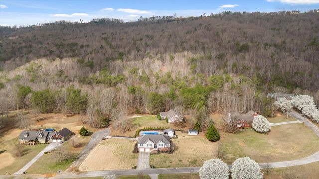 97 Valley Glen, Trenton, GA 30752