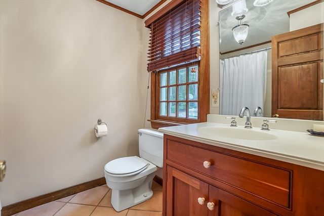 188 South St, Berlin, MA 01503