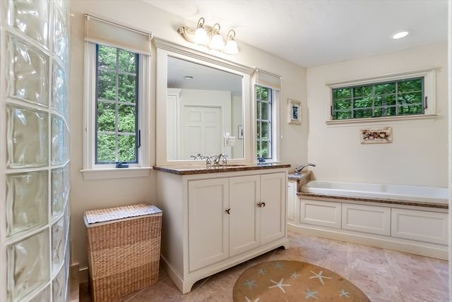 188 South St, Berlin, MA 01503