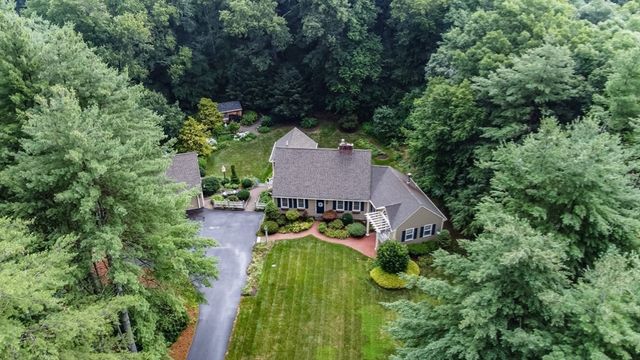 188 South St, Berlin, MA 01503