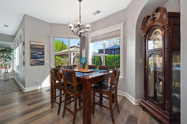 784 Morningside Dr, Folsom, CA 95630