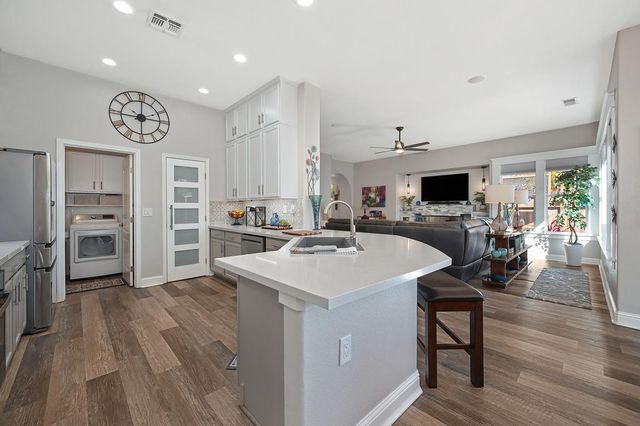 784 Morningside Dr, Folsom, CA 95630