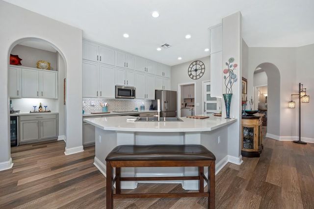 784 Morningside Dr, Folsom, CA 95630