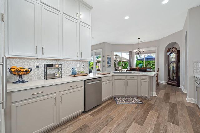 784 Morningside Dr, Folsom, CA 95630