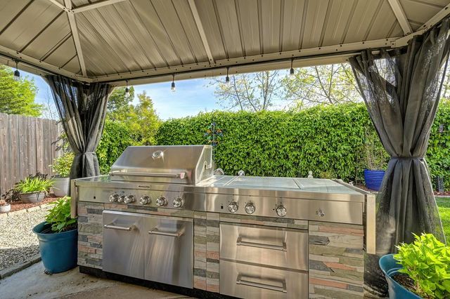 784 Morningside Dr, Folsom, CA 95630