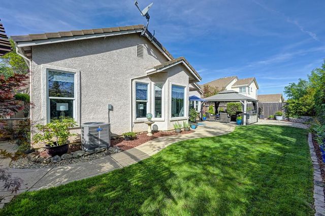 784 Morningside Dr, Folsom, CA 95630