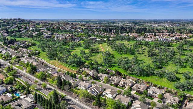 784 Morningside Dr, Folsom, CA 95630