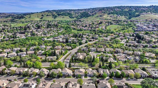 784 Morningside Dr, Folsom, CA 95630