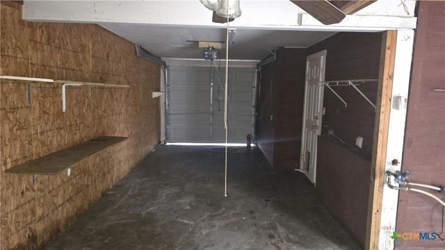 3401 Redwood Drive, Victoria, TX 77901